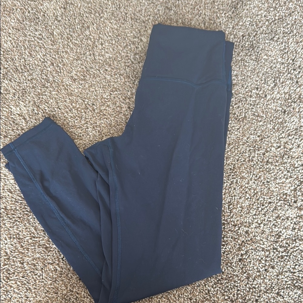 Lulu Navy wunder under. Only worn a few times. 25 inch inseam high waisted